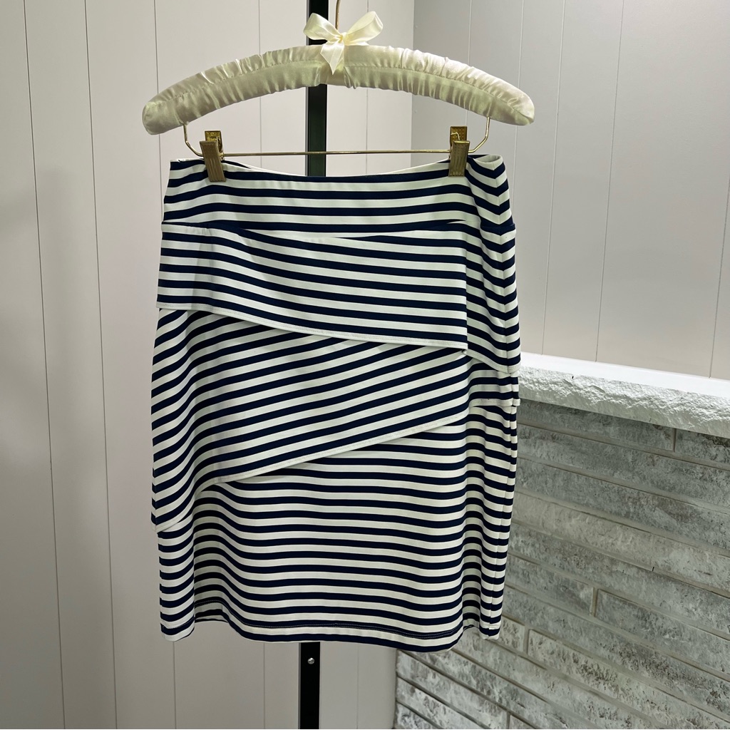 J. Mclaughlin Nicola Navy Blue White Stripe Tiered Layer Mini Skirt Xs